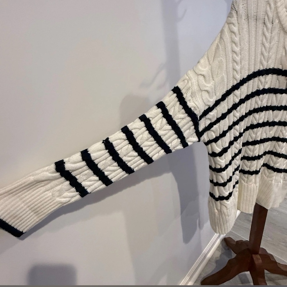 NWT Philosophy Cable Knit Sweater Size Large 23” PTP MSRP $98 Coastal Chic Cozy - Picture 5 of 8